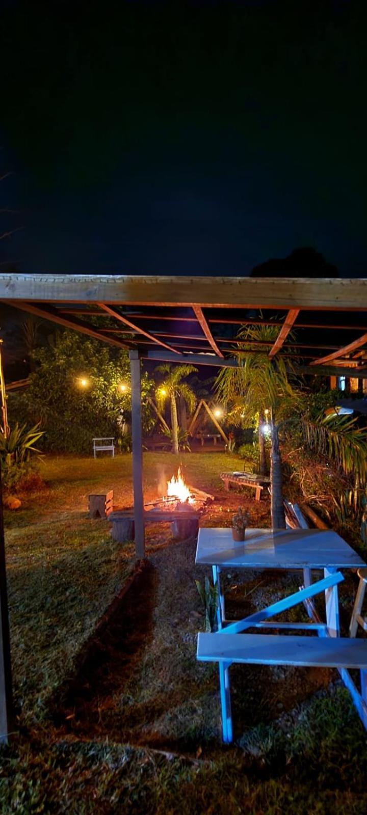 Praia Do Rosa Hostel Bagian luar foto