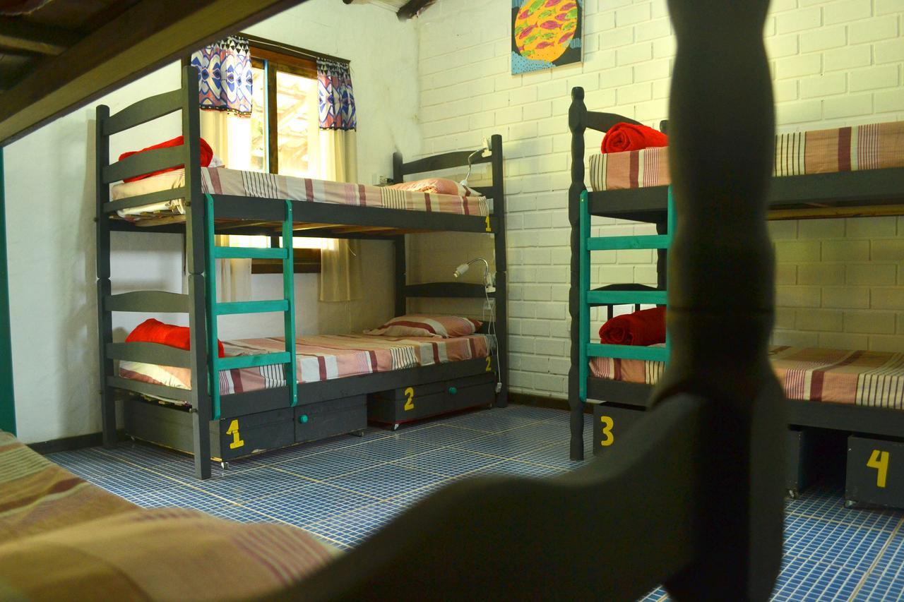 Praia Do Rosa Hostel Bagian luar foto